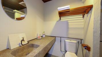 Shower, towels