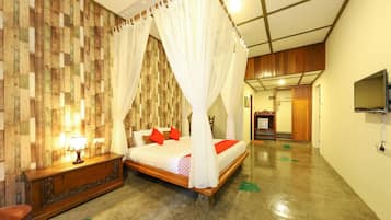 Deluxe Double Room | 1 bedroom, free WiFi, bed sheets
