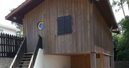 BEAUTIFUL RECENT CHALET TYPE "CABANE TCHANQUEE