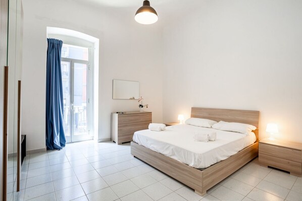 1 chambre, fer et planche Ă repasser, Wi-Fi, draps fournis