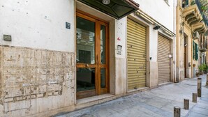 Exterior detail - Villa Malfitano & Station Lolli Cozy APT (Palermo)