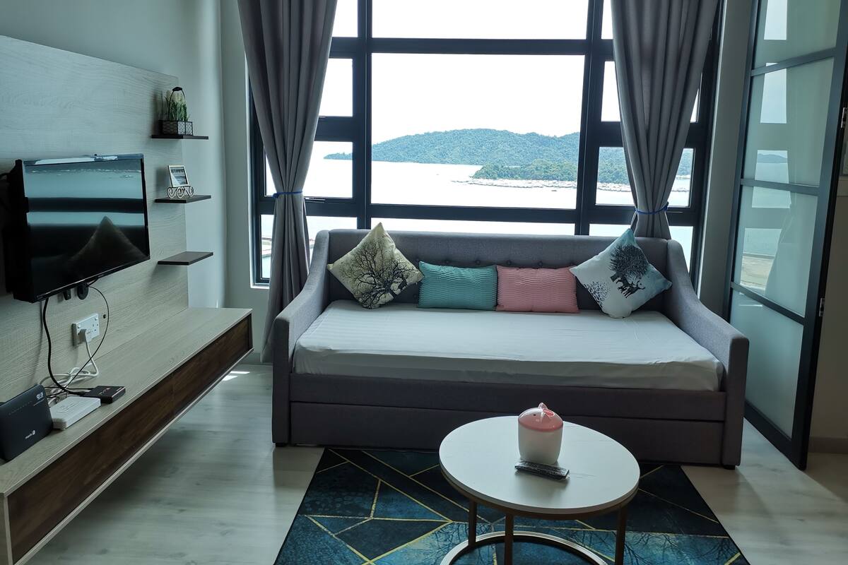 Apartemen Keluarga | Area keluarga | Televisi LCD 40-inci dengan saluran TV satelit, TV, dan Netflix