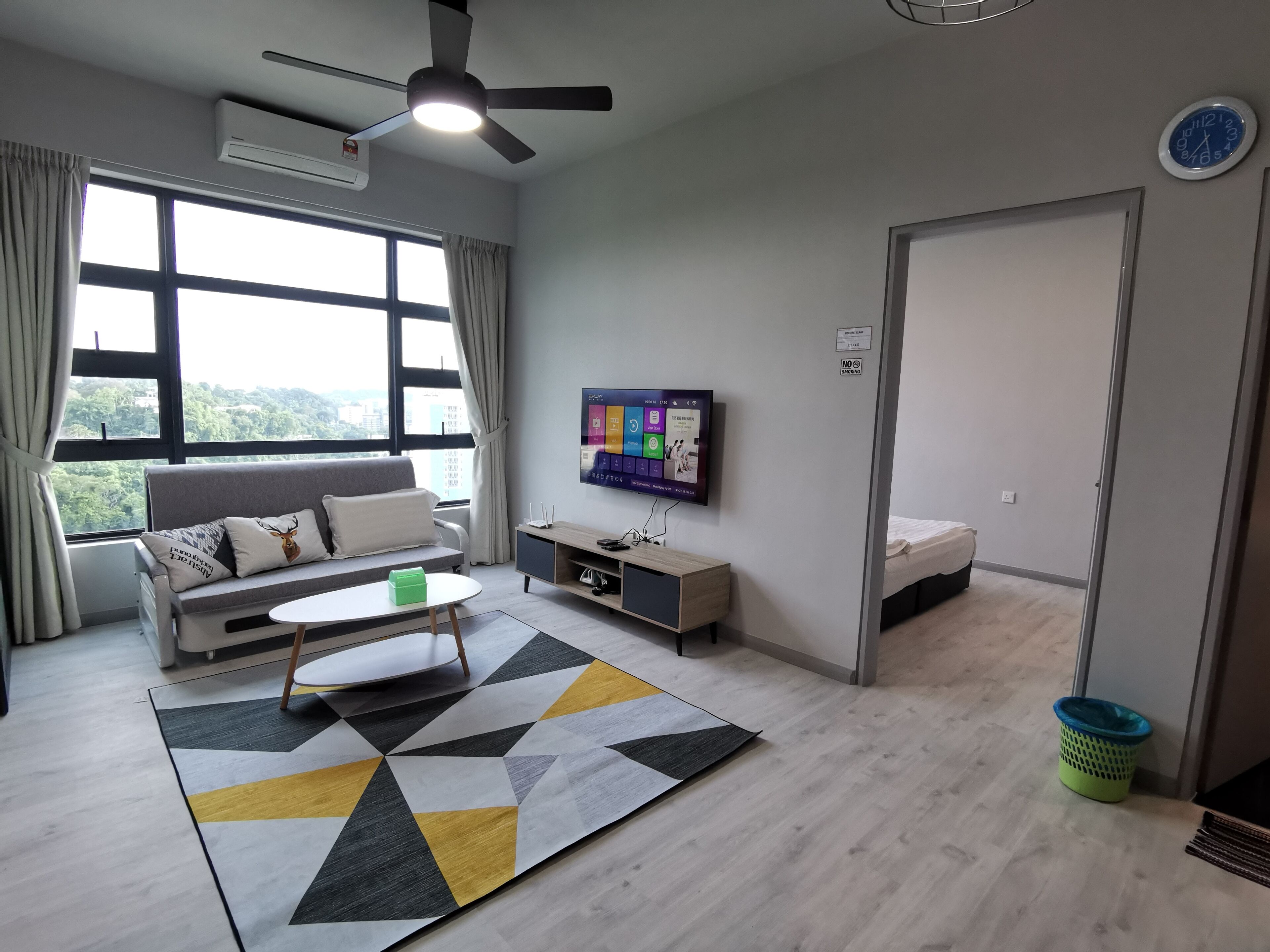 Standard Apartment | Living area | 40-inch LCD TV with satellite channels, TV, Netflix