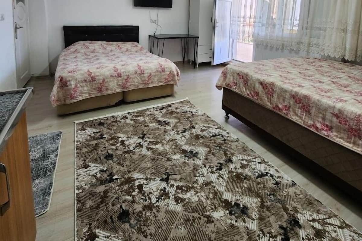 Individually decorated, desk, free WiFi, bed sheets