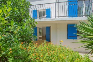 Exterior detail - La Coubre - APT 2/4 pers 65m2 terrace and secure parking lot (Saint-Palais-sur-Mer)