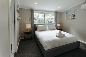 3 chambres, fer et planche à repasser, Wi-Fi gratuit, draps fournis