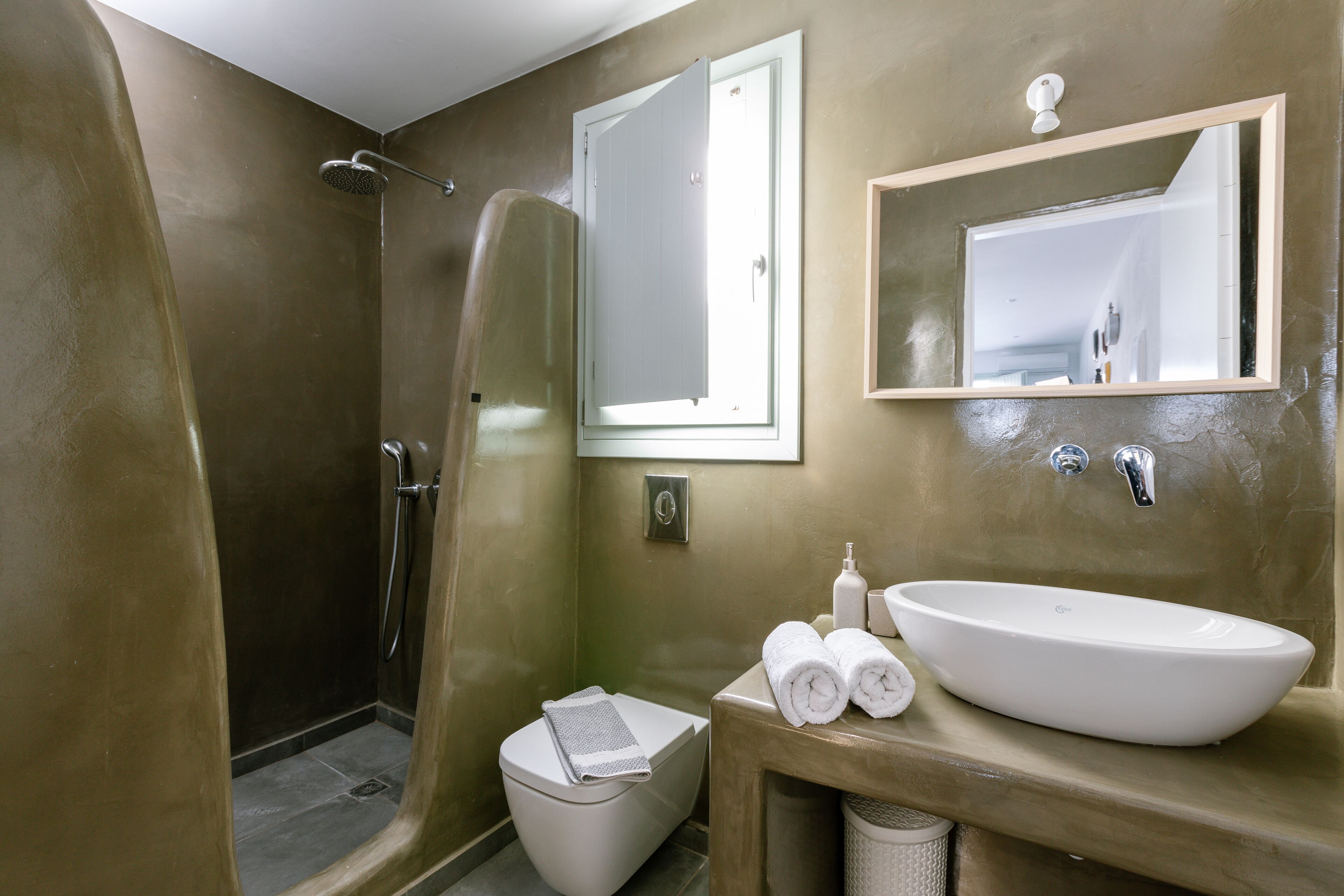 Photo - White Element