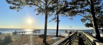 SERENE SOUND RETREAT OBX /Sandy Beach/Dog Friendly