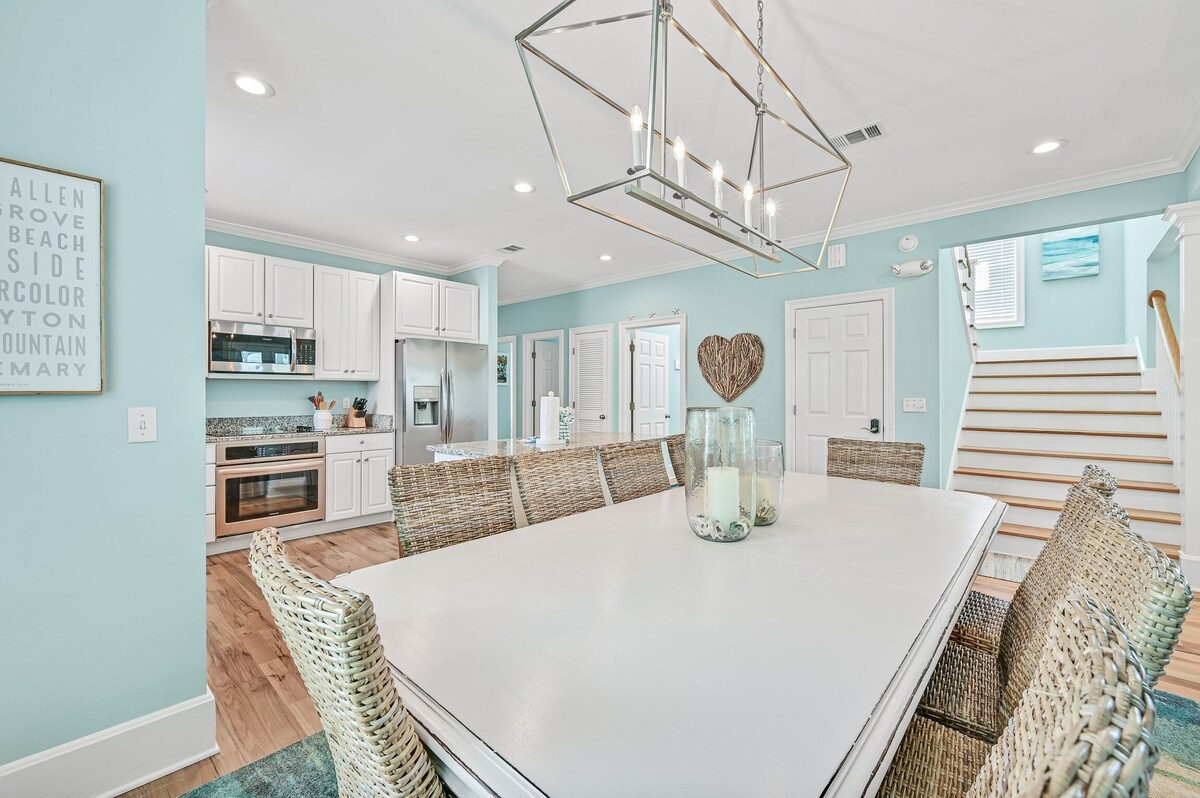 Photo 7 of Private Pool ~ Screened Porch ~ Fire Pit ~ Updated Living Area ~ Pet Friendly
