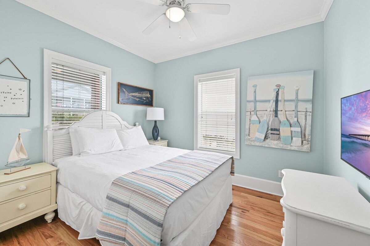 Photo 18 of Private Pool ~ Screened Porch ~ Fire Pit ~ Updated Living Area ~ Pet Friendly