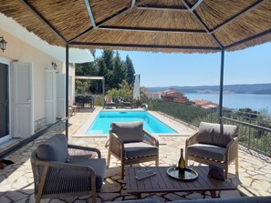 Piscine extérieure, piscine chauffée