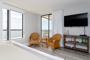 2 Schlafzimmer, BĂŒgeleisen/BĂŒgelbrett, WLAN, BettwĂ€sche