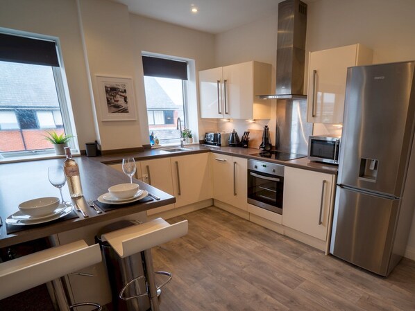 Fridge, microwave, oven, dishwasher