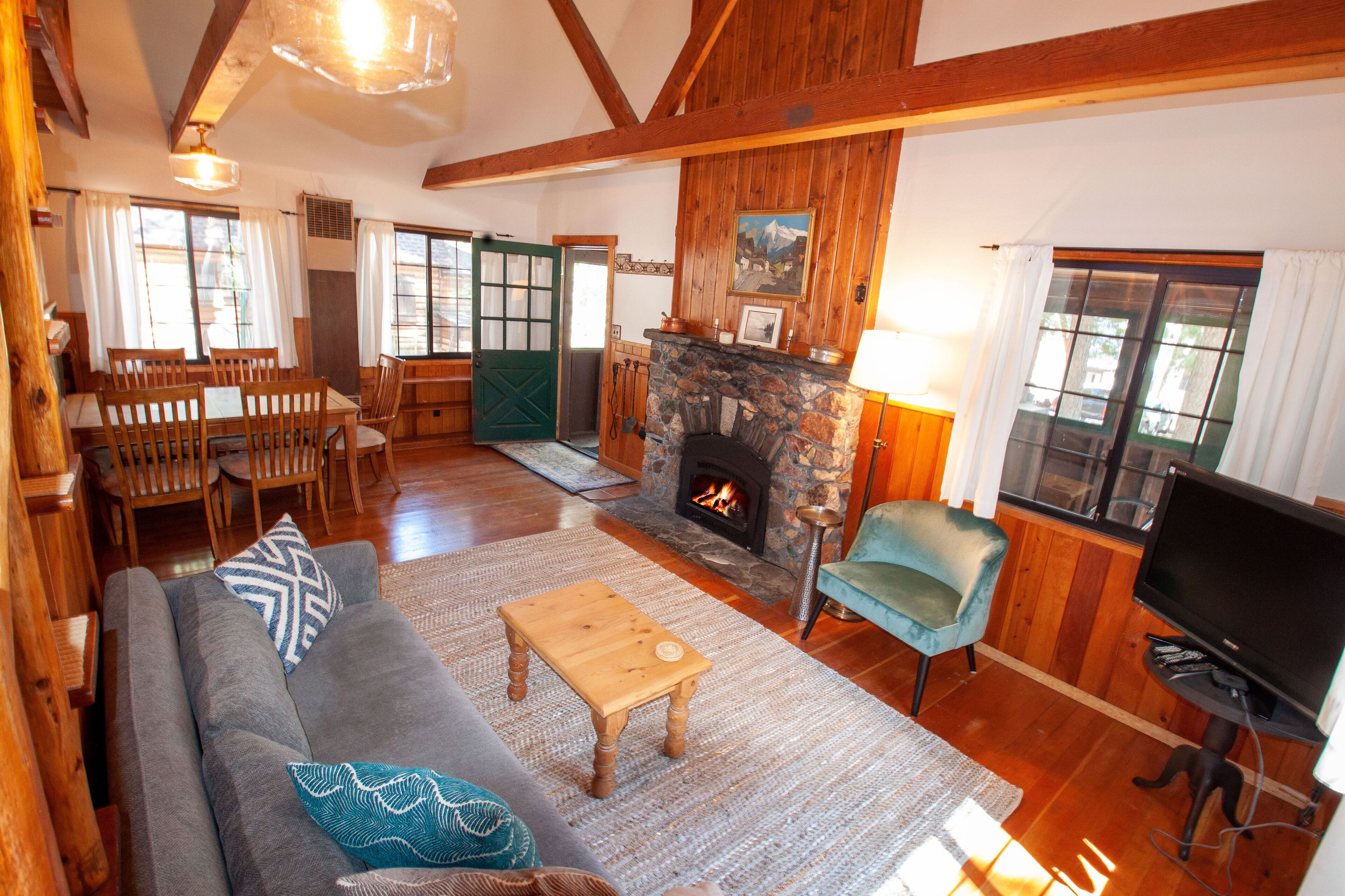Hanna's Cabin - 1 bedroom, loft 1 bathroom