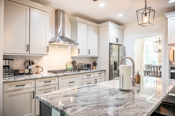 Frigorífic, microones, forn i placa de cuina