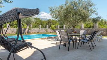 Outdoor pool, a heated pool