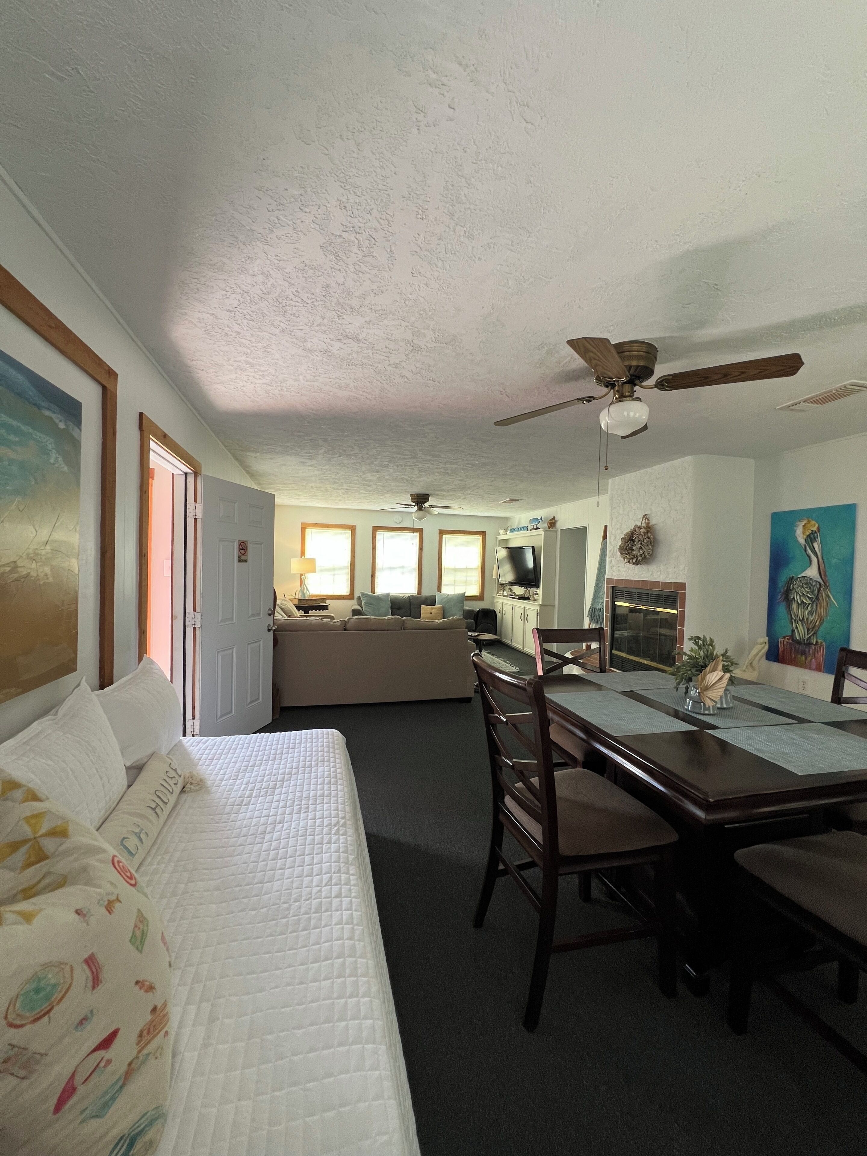 TV, fireplace, offices