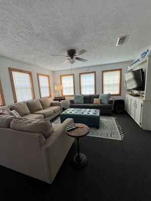 TV, fireplace, offices - Seaside Serenity: 2  BR, 1  BA House in Crystal Beach, Sleeps 8 (Bolivar Peninsula)