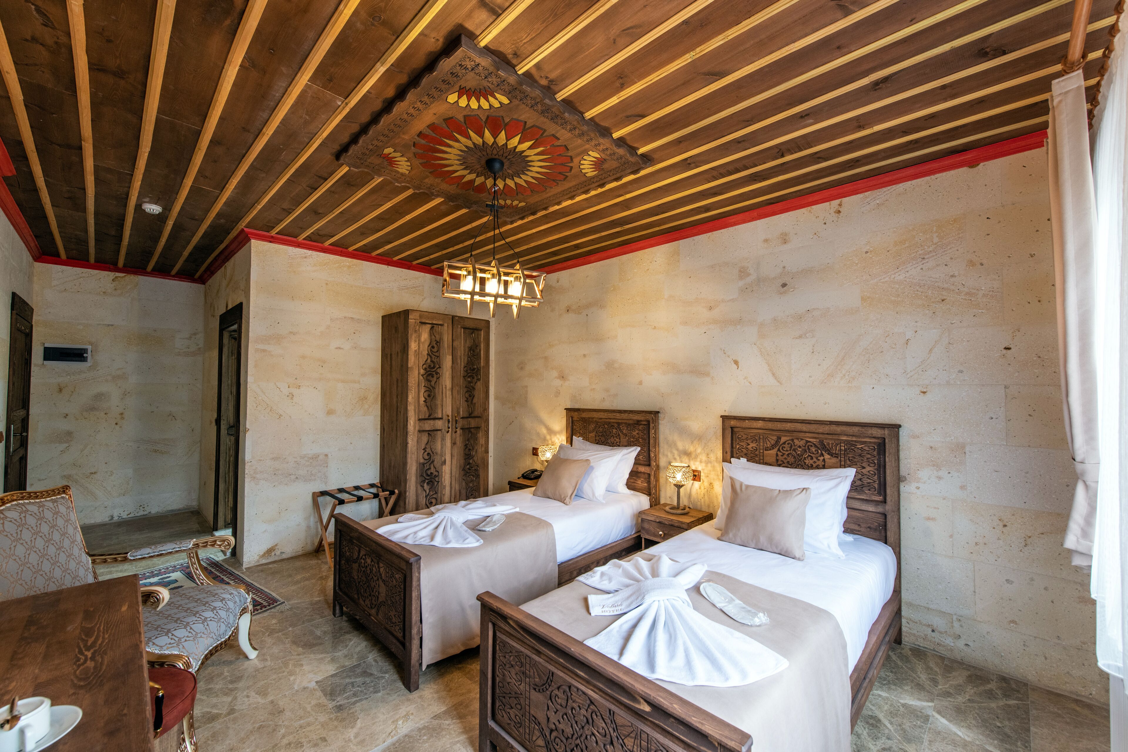 standard twin room | premium bedding, minibar, in-room safe, individually decorated