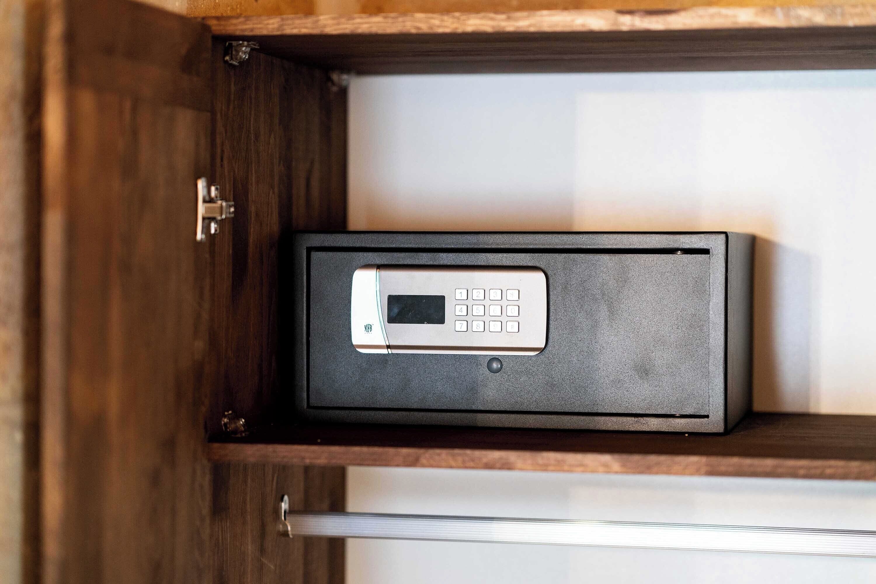 premium bedding, minibar, in-room safe, individually decorated