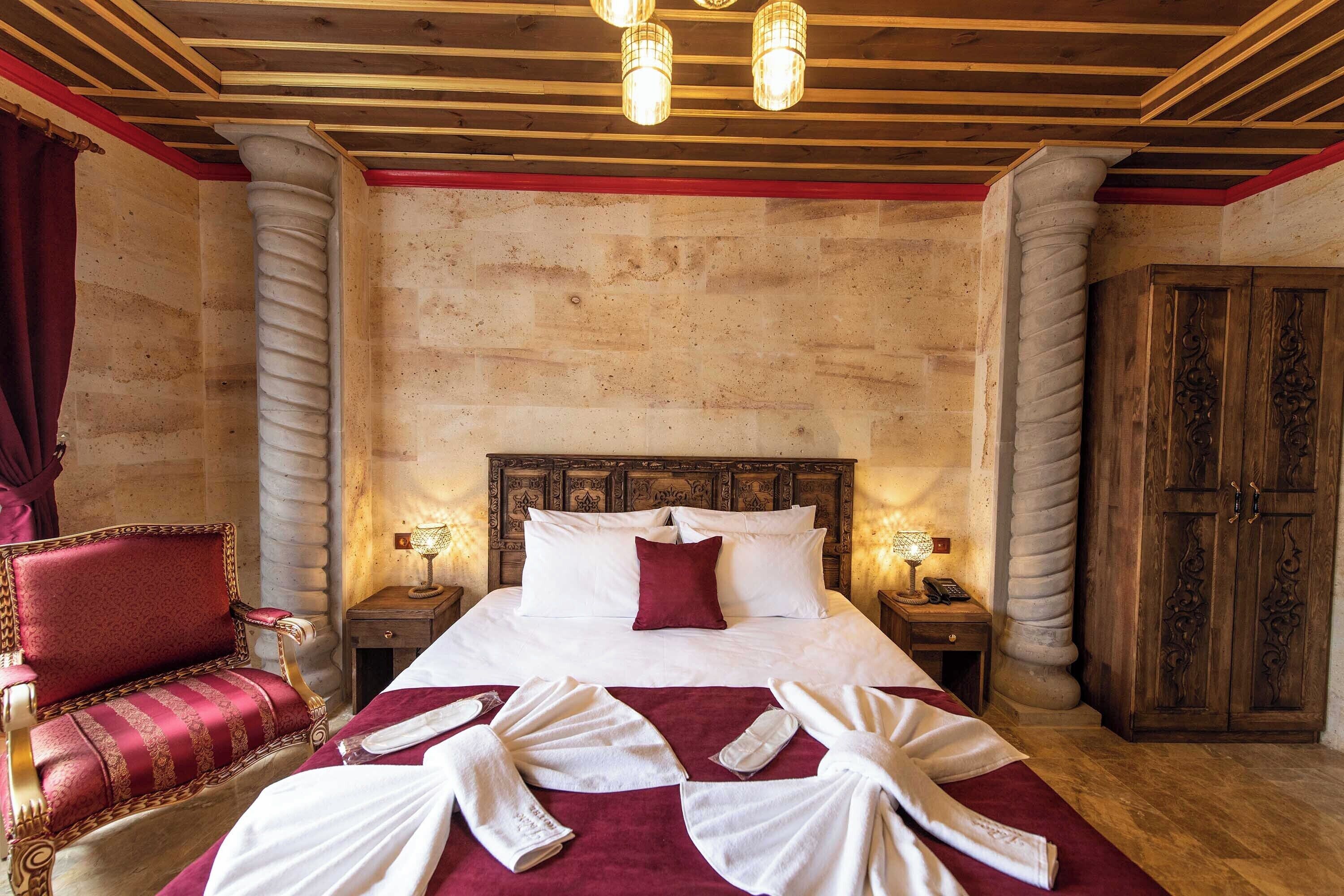 superior double room, 1 double bed | premium bedding, minibar, in-room safe, individually decorated