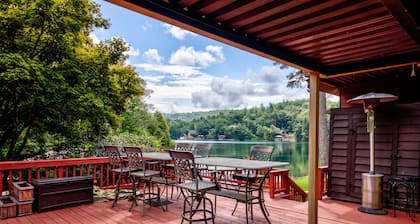 Lake Rabun vintage boathouse with two suites & amazing views