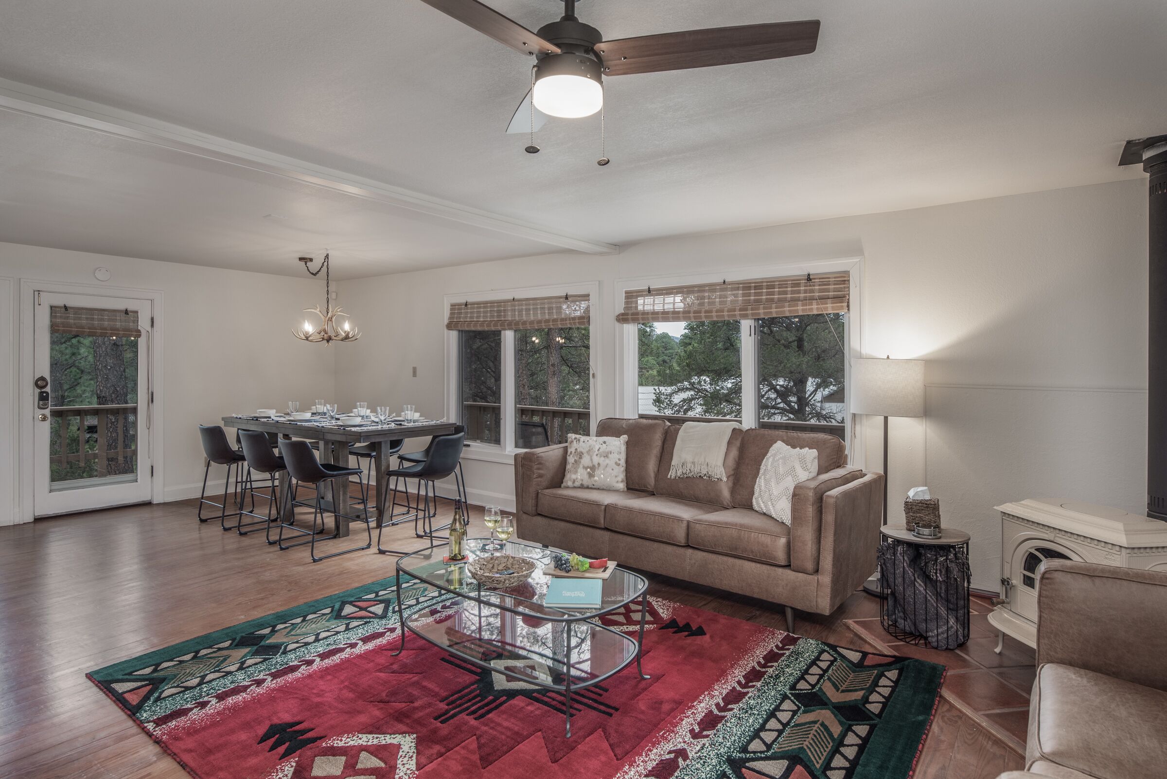 Smart TV, fireplace, video games
