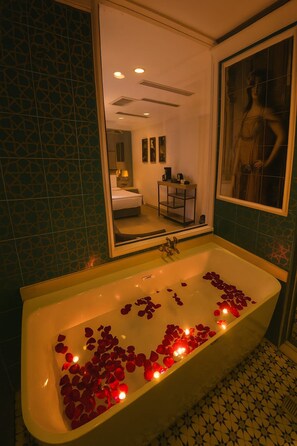 Honeymoon Suite with Turkish Hammam, Bathtub and Balcony | Bathroom - Imagine Istanbul - Sultanahmet (Istanbul)