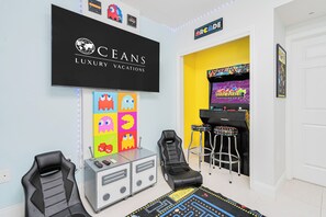 Children’s area - Oceanfront-Arcade/Games-Aruba #605 (Daytona Beach Shores)