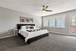 5 bedrooms, iron/ironing board, WiFi, bed sheets