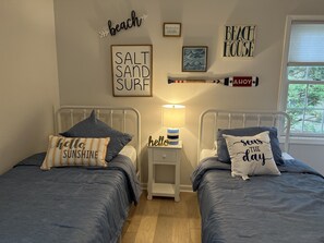 4 chambres, lit parapluie, Wi-Fi gratuit, draps fournis
