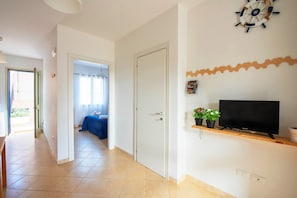 22-inch flat-screen TV with digital channels, TV - SUD12 - Case vacanze (Mazara del Vallo)