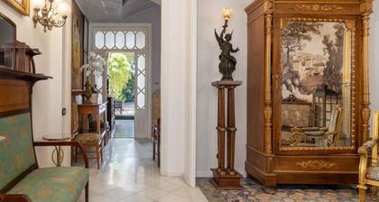 LUXURY VILLA on the BEACH