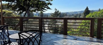 Midtown Cabana with Scenic Patio Private Entrance