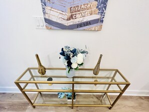 Interior - Luxurious and Peaceful with Jetted Shower mins to Downtown. (Dallas)