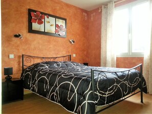 5 camere, ferro/asse da stiro