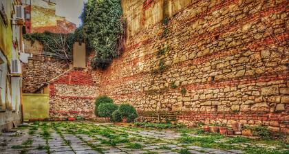 TOP Center Art guest apartment EVMOLPIAS near Roman stadium