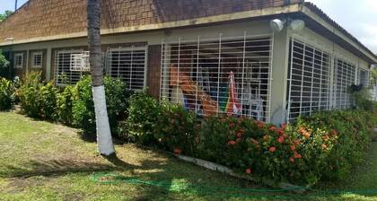 Beach house 5 minutes walk from the sea.