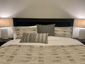 5 bedrooms, desk, iron/ironing board, free WiFi