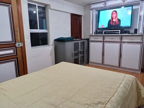 3 chambres, fer et planche à repasser, Wi-Fi