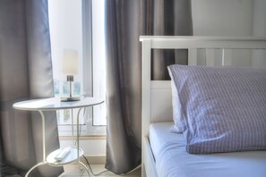 2 chambres, fer et planche à repasser, Wi-Fi gratuit, draps fournis