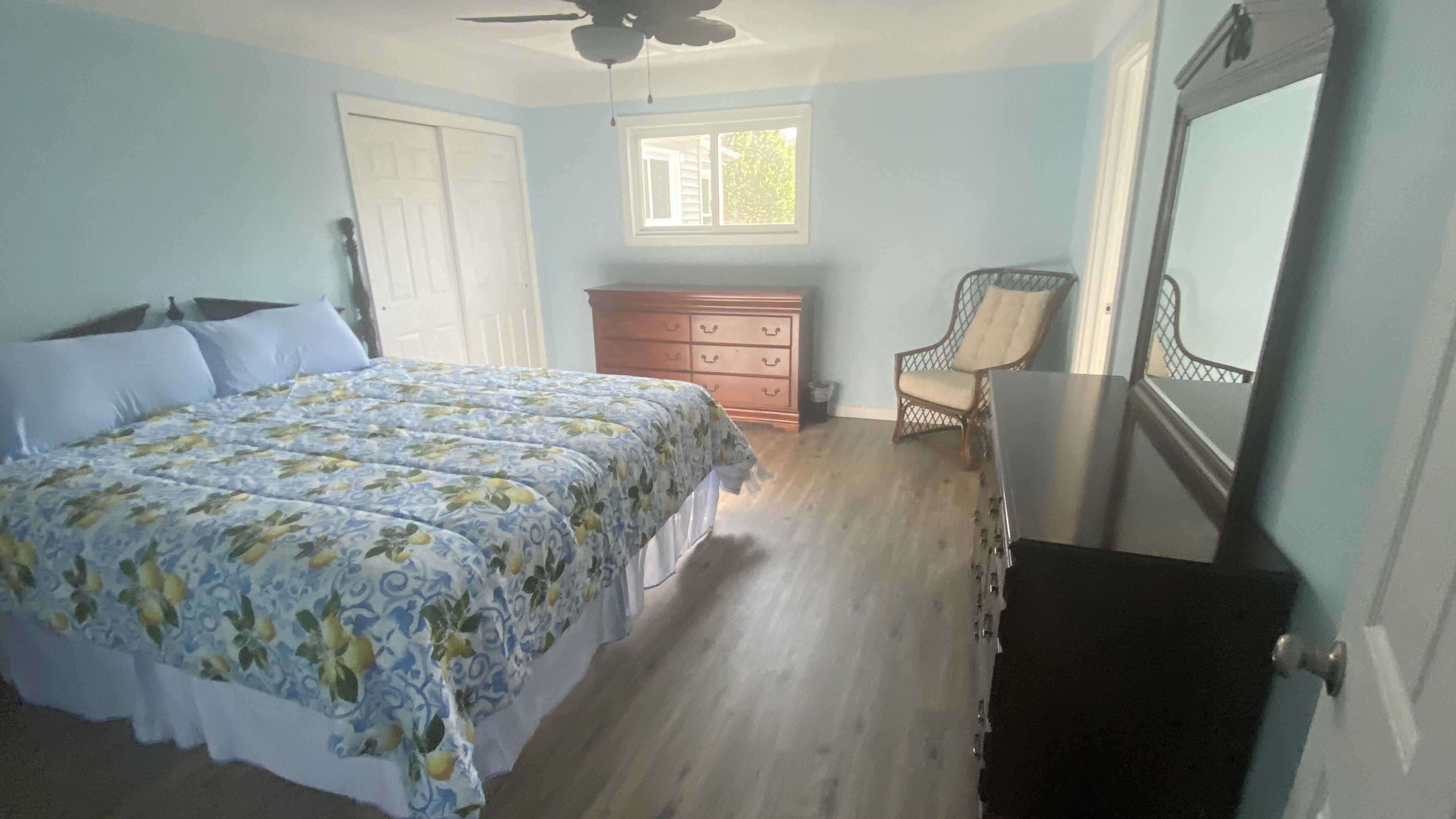 Escape the hustle and bustle Breathtaking Lake Erie Retreat located on Strip