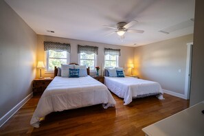 3 chambres, coffre-fort, Wi-Fi, literie fournie
