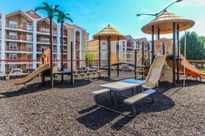 Children's area - #SPACIOUS! ++Sleeps 12++ 3/3 POOL! 2 FULL KITCHENS! (Branson)