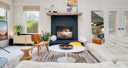 Hamptons Cottage with Spa