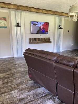 Interior - Tranquility 360 Degrees  (Tylertown)