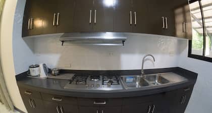 ✔6BDR HOUSE ✔FOR FAMILIES ✔COUPLES ✔GROUP OF FREINDS ✔QUIET ✔SECURED