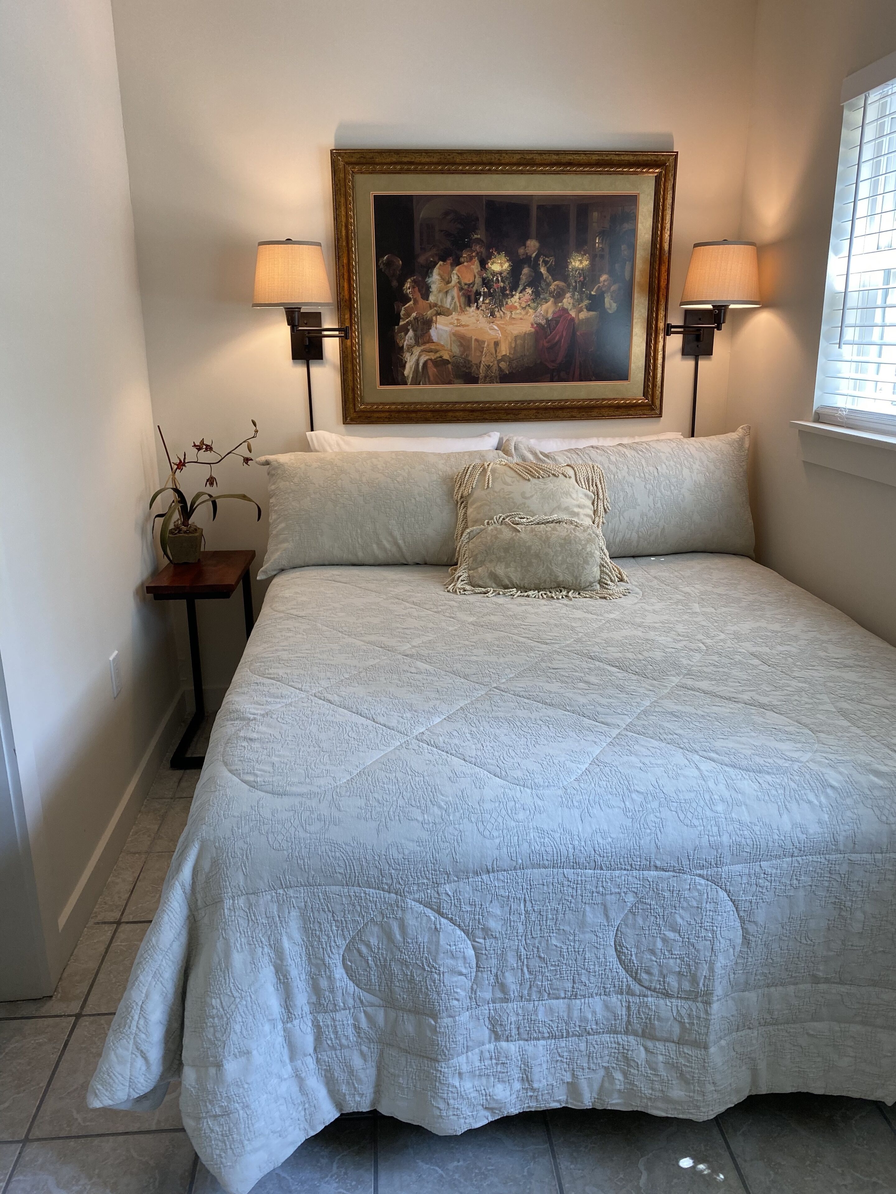 2 habitaciones, tabla de planchar con plancha y wifi gratis 