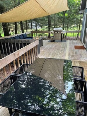 Outdoor dining - Poconos Oasis with Game Room & Hot Tub (Pocono Summit)