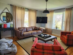 Smart TV - Large, private house with ocean views! (Inverness)